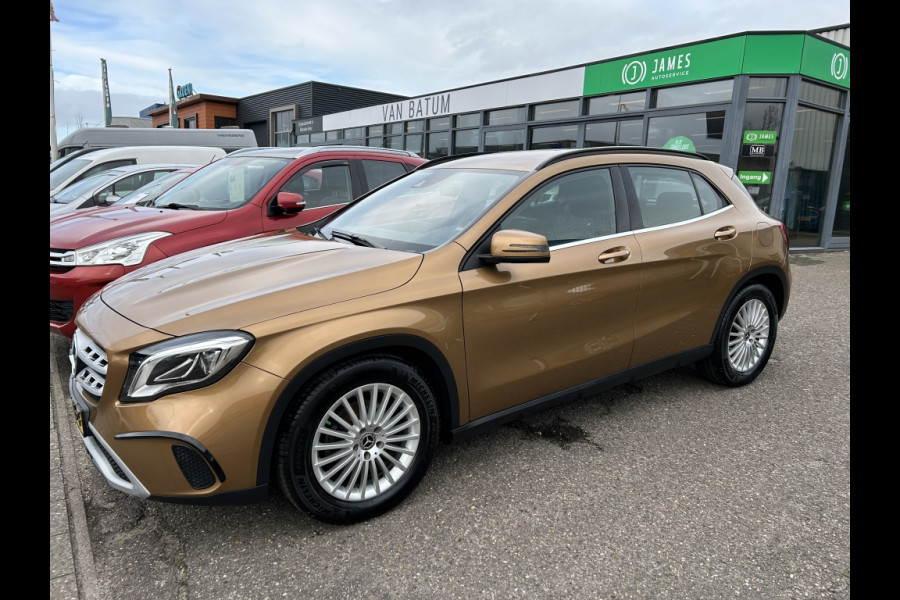 Mercedes-Benz GLA 180 d Business