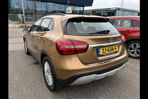 Mercedes-Benz GLA 180 d Business