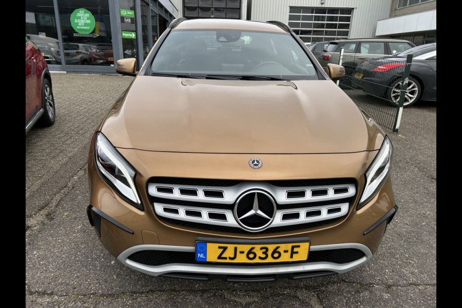 Mercedes-Benz GLA 180 d Business