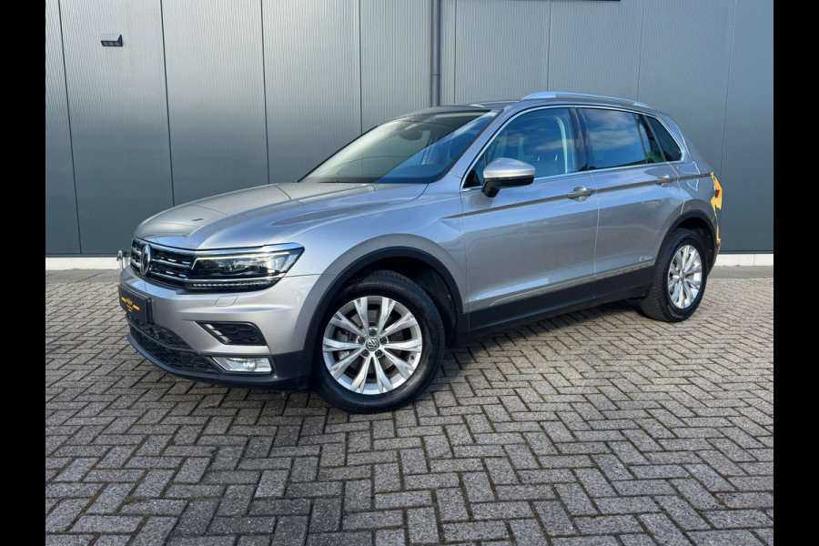 Volkswagen Tiguan 1.4 TSI ACT Connected Series * Cruise * Trekhaak * AppleCarPlay * Visueel cockpit *