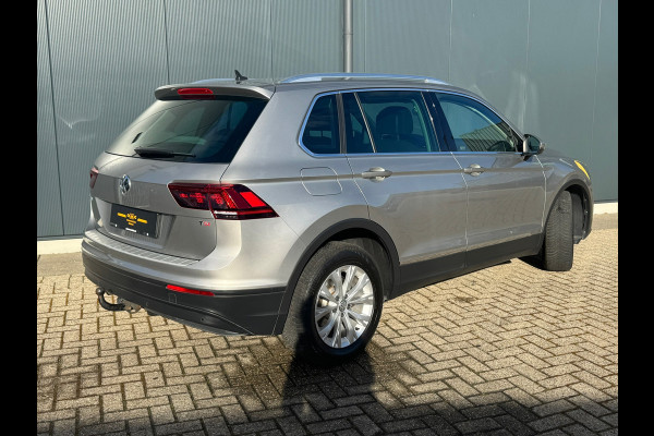 Volkswagen Tiguan 1.4 TSI ACT Connected Series * Cruise * Trekhaak * AppleCarPlay * Visueel cockpit *