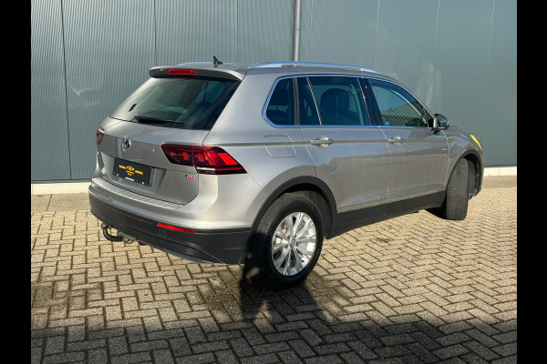 Volkswagen Tiguan 1.4 TSI ACT Connected Series * Cruise * Trekhaak * AppleCarPlay * Visueel cockpit *