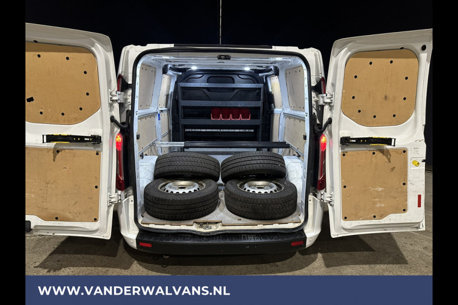 Ford Transit Custom 2.0 TDCI L2H1 Euro6 Airco | Camera | Navigatie | Cruisecontrol | LED | Stoelverwarming Verwarmde voorruit, Parkeersensoren, Bijrijdersbank, 2800kg trekvermogen