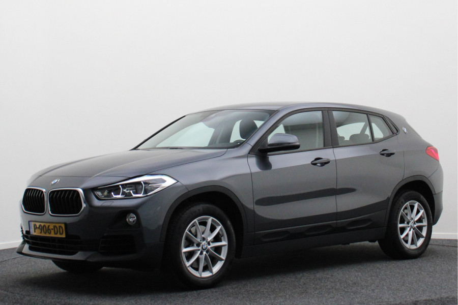 BMW X2 sDrive20i High Executive Automaat LED, Navigatie, Stoelverwarming, Cruise, Climate, Intelligent Safety, Trekhaak