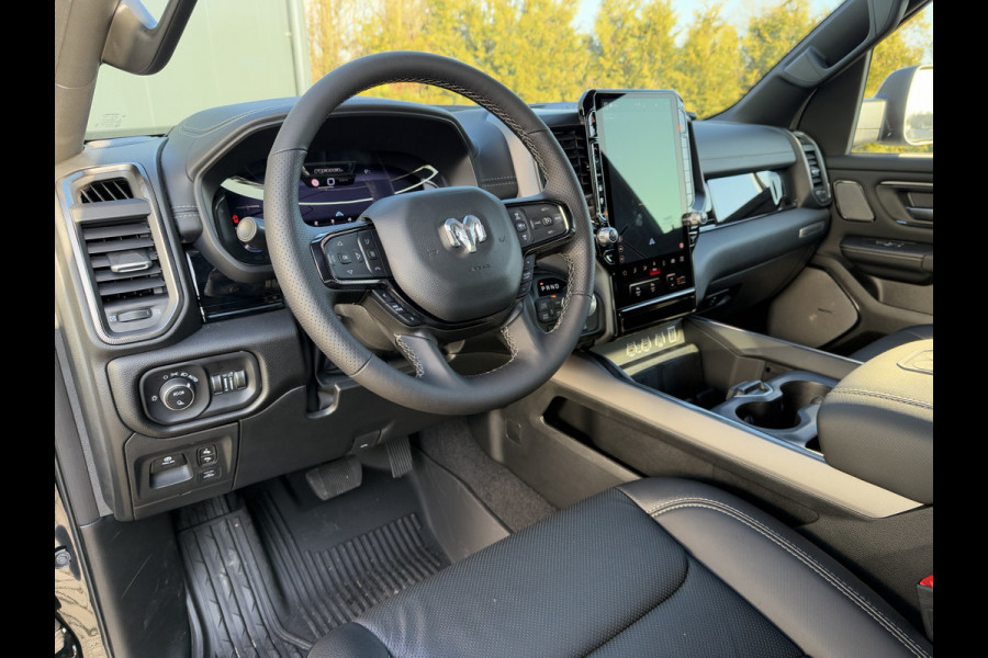 Dodge Ram 1500 3.0 420 PK REBEL PREMIUM / HURRICANE / 2025 MODEL / NIGHT EDITION / LUCHTVERING / PANO / 360 CAMERA / TREKHAAK / 3500 KG AH