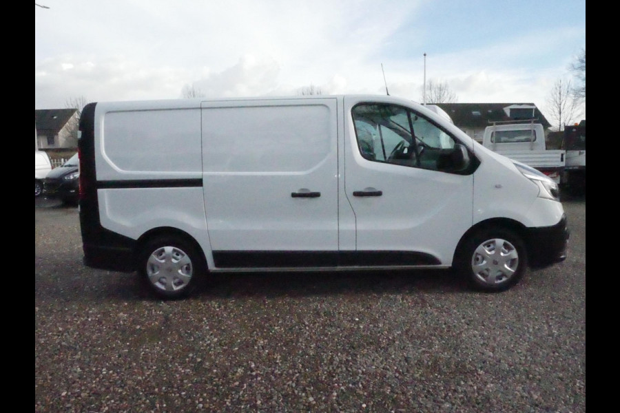 Renault Trafic 2.0 dCi 120PK, L1H1, Airco