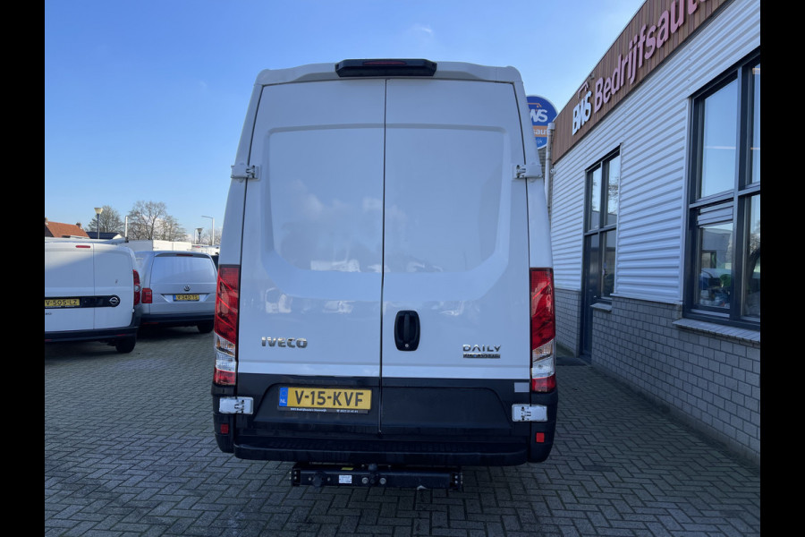 Iveco Daily 35S14V 2.3 410 L4H2 automaat / vaste prijs rijklaar € 23.950 ex btw / lease vanaf € 428 / cruise en climate control / trekhaak 3500 kg / euro 6 diesel / bpm vrij / laadruimte 475 cm lang