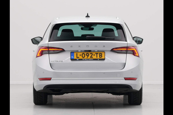 Škoda Octavia Combi 1.0 TSI 110pk Ambition Navigatie Pdc Stoelverwarming Clima