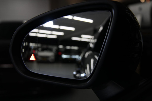 Mercedes-Benz A-Klasse 250 AMG Edition 1 /PANO/360CAM/BLINDS/STOELV/BOMVOL