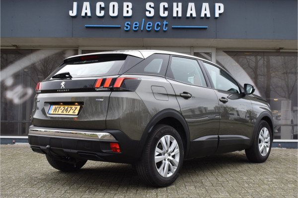 Peugeot 3008 1.2 PureTech Blue Lease Executive / 17" LM / Navigatie / Trekhaak / Climatic / Apple Carplay