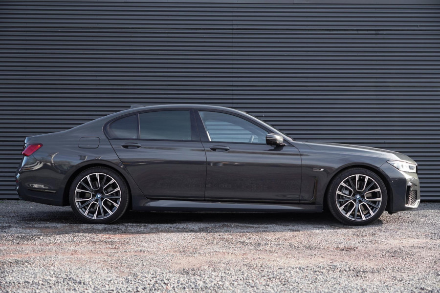 BMW 7 Serie 745e High Executive / Laser / Schuifdak / M-Sport / NL Auto / Dravitgrau