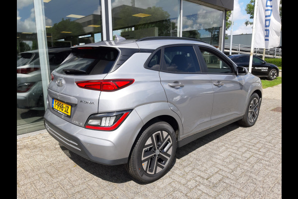 Hyundai Kona EV Business 64 kWh | Navigatie | HUD | stoelverwarming voor | PDC voor |