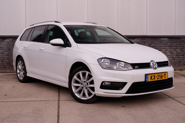 Volkswagen GOLF Variant 1.4 TSI Connected Series R-Line | Trekhaak | Navi | Camera | PDC | Carplay | Cruise