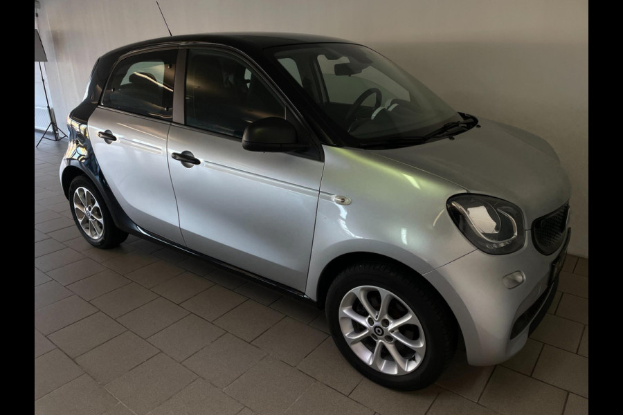 Smart Forfour 1.0 Business Solution AIRCO CRUISE BLUETOOTH ELEK RAMEN CENT VERG LM VELGEN PRIVACYGLAS ZEER NETTE AUTO