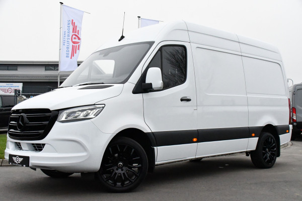 Mercedes-Benz Sprinter 317 1.9 CDI L2H2 RWD PB Edition! Cruise, Camera, Carplay, LED, Automaat, Leder, Trekhaak, 170PK, Multimedia, Sensoren, UNIEK!