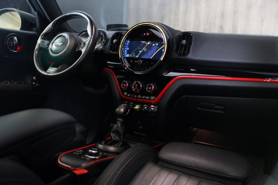 MINI Countryman 2.0 Cooper S E ALL4 MINI Yours / Acc / Head Up / Leder / Ecc / Open Panoramadak / Camera / Led / Pdc / 18 Inc