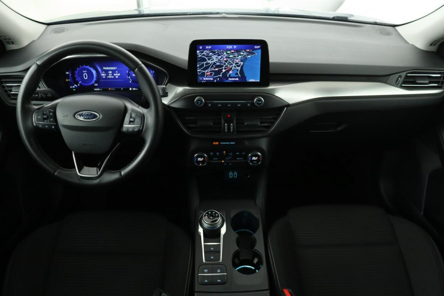 Ford Focus 1.0 EcoBoost Titanium X | Trekhaak | Camera | Full LED | Carplay | Navigatie | Keyless | Climate control | Cruise control