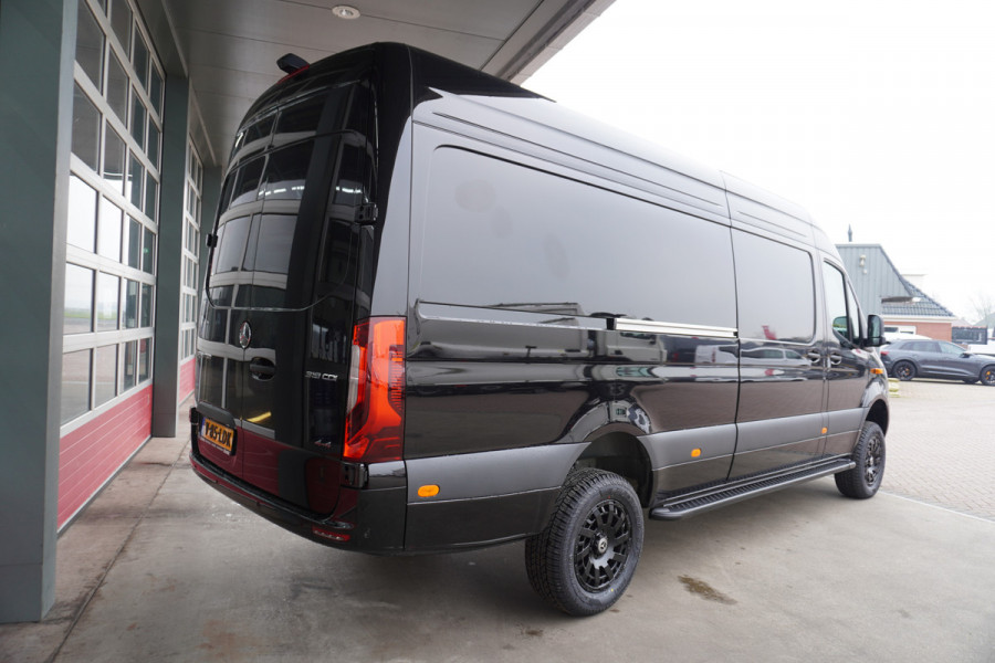 Mercedes-Benz Sprinter 319 CDI 191PK L3H2 4x4 Automaat Nr. V111 | Climate | Adap.Cruise | Navigatie | Camera 18"LM Velgen