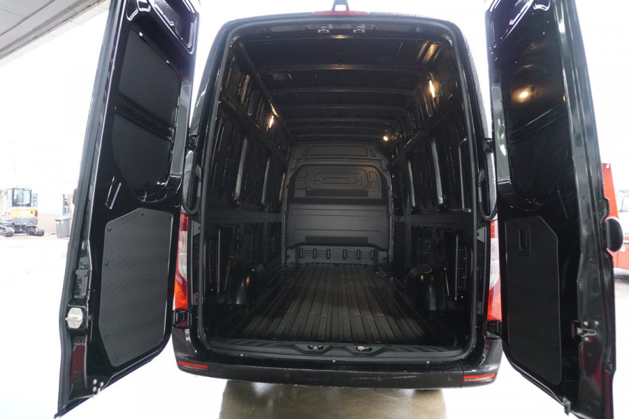 Mercedes-Benz Sprinter 319 CDI 191PK L3H2 4x4 Automaat Nr. V111 | Climate | Adap.Cruise | Navigatie | Camera 18"LM Velgen