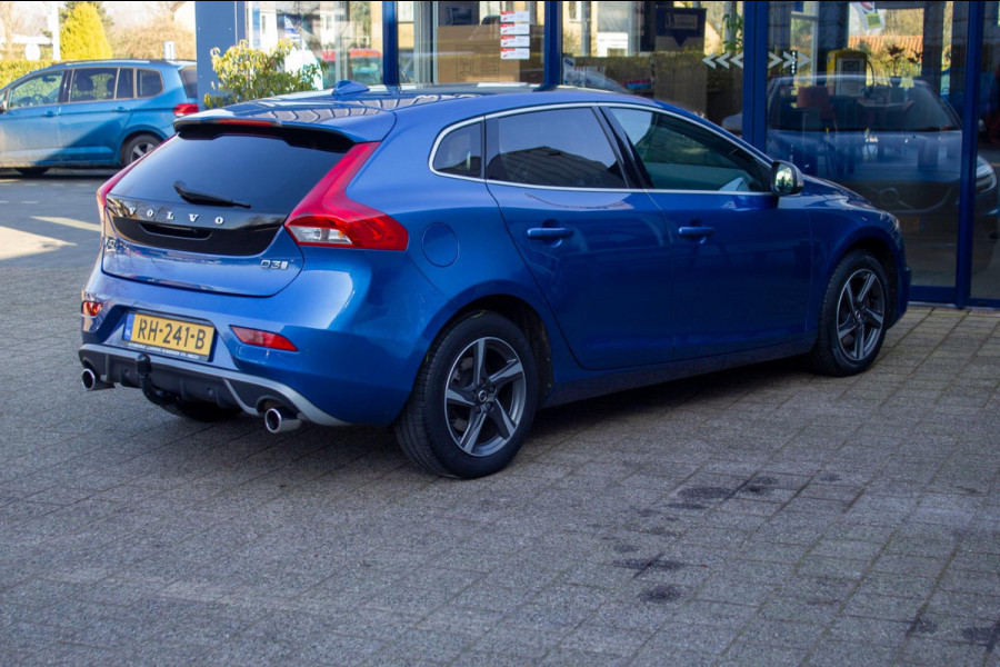 Volvo V40 2.0 D3 Business Sport | Prijs incl. 12 mnd garantie | 16"LMV Navi Camera Bluetooth Stoelverwarming Trekhaak