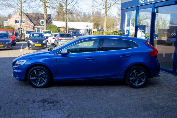 Volvo V40 2.0 D3 Business Sport | Prijs incl. 12 mnd garantie | 16"LMV Navi Camera Bluetooth Stoelverwarming Trekhaak