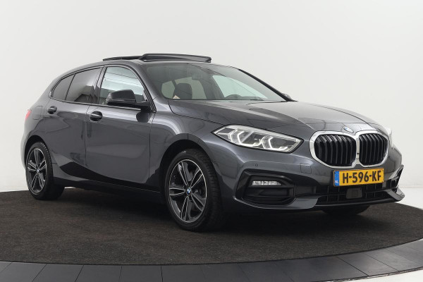 BMW 1-serie 118i Executive Edtion | Sport Line | Panoramadak | Stoel & stuurverwarming | Adaptive cruise | Camera | Harman/Kardon | Full LED