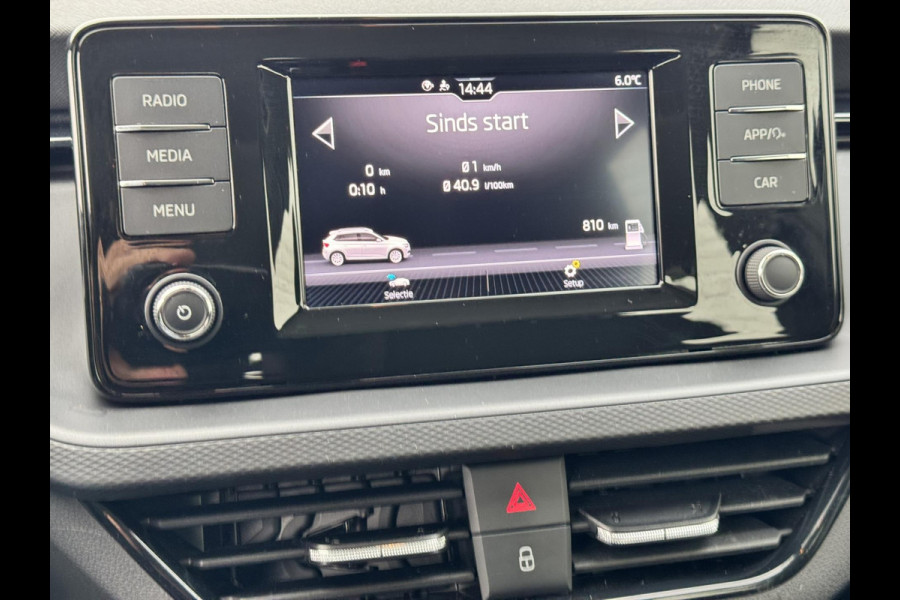 Škoda Kamiq 1.0 TSI Ambition Cruise control Airco DAB radio Apple Carplay