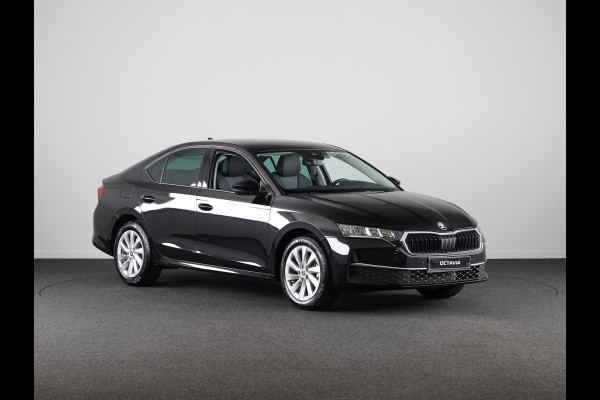 Škoda Octavia Business Edition m-HEV 1.5 TSI 115 pk 7 versn. DSG | 13 inch display | Adaptive Cruise Control | Private lease deze auto al vanaf 595-,- euro