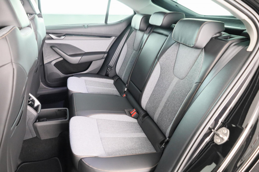 Škoda Octavia Business Edition m-HEV 1.5 TSI 115 pk 7 versn. DSG | 13 inch display | Adaptive Cruise Control | Private lease deze auto al vanaf 595-,- euro