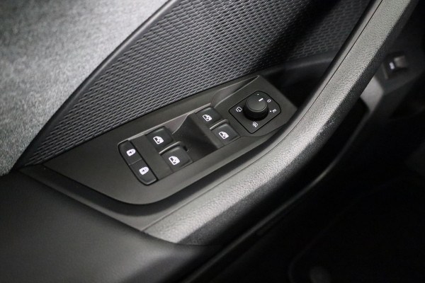 Škoda Octavia Business Edition m-HEV 1.5 TSI 115 pk 7 versn. DSG | 13 inch display | Adaptive Cruise Control | Private lease deze auto al vanaf 595-,- euro