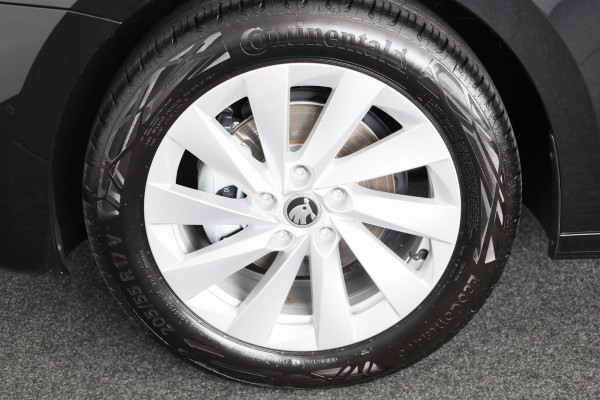Škoda Octavia Business Edition m-HEV 1.5 TSI 115 pk 7 versn. DSG | 13 inch display | Adaptive Cruise Control | Private lease deze auto al vanaf 595-,- euro