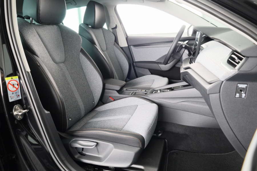 Škoda Octavia Business Edition m-HEV 1.5 TSI 115 pk 7 versn. DSG | 13 inch display | Adaptive Cruise Control | Private lease deze auto al vanaf 595-,- euro