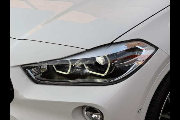 BMW X2 SDrive18i AUT M Sport LED Navi Alcantara Cruise PDC