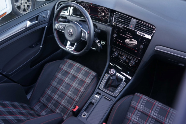 Volkswagen Golf 2.0 TSI GTI Performance 245PK Pano/DCC/ACC/H6/RCAM