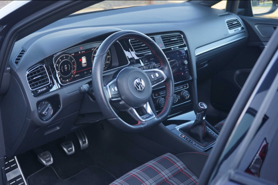 Volkswagen Golf 2.0 TSI GTI Performance 245PK Pano/DCC/ACC/H6/RCAM