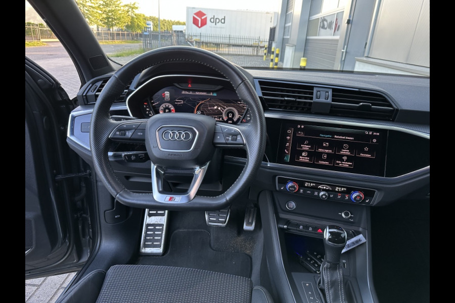 Audi Q3 35 TFSI S Line 10-2019 NAVI CLIMATE PDC ELEK PAKKET 1e EIGENAAR