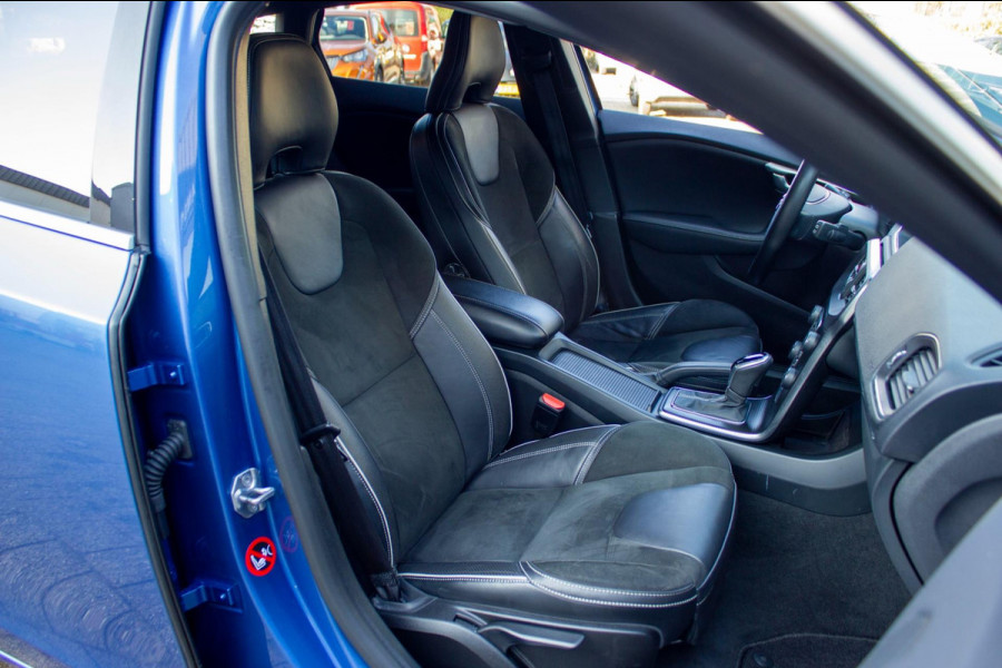 Volvo V40 2.0 D3 Business Sport | Prijs incl. 12 mnd garantie | 16"LMV Navi Camera Bluetooth Stoelverwarming Trekhaak