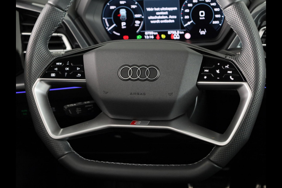 Audi Q4 e-tron 45 quattro S Edition 82 kWh 286pk | Panoramadak | 20 Inch Lichtmetalen velgen | Matrix Led koplampen