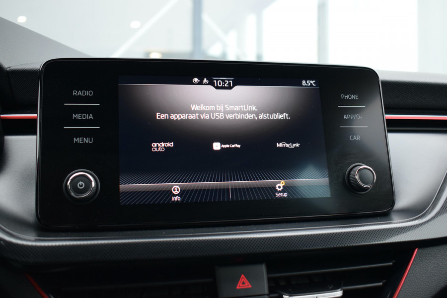 Škoda SCALA 1.0 TSI Sport Business | CarPlay | Stoelverwarming | Virtual | Sportstoelen