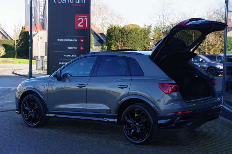 Audi Q3 45 TFSI e 245 PK S-Line Edition, Panoramadak, B&O Sound, DCC, Sfeerverlichting, Matrix LED, Keyless