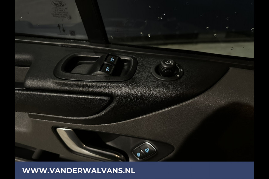 Ford Transit Custom 2.0 TDCI 131pk L2H1 Euro6 Airco | Apple Carplay | Cruisecontrol | Stoelverwarming | LED Android Auto, Verwarmde voorruit, Parkeersensoren, Bijrijdersbank, 2800kg trekvermogen