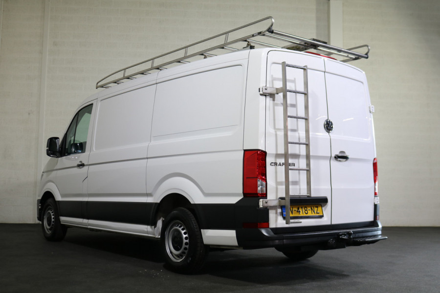 Volkswagen Crafter 2.0 TDI L3 H2 Airco Navigatie Imperiaal Trap Trekhaak