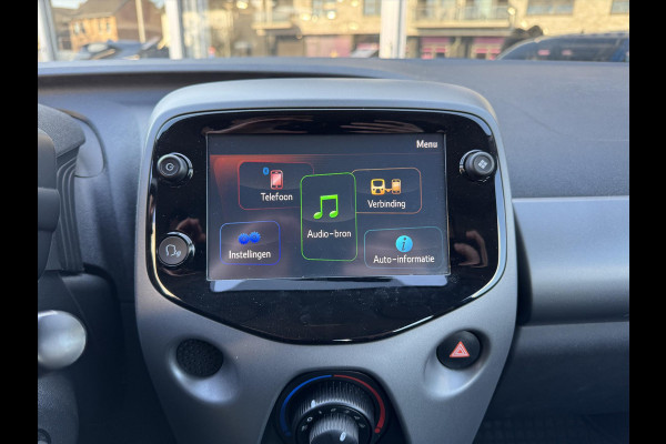 Toyota Aygo 1.0 VVT-i x-joy | Apple carplay/Android auto, Lichtmetalen velgen, Airco, Bluetooth, Stuurbediening