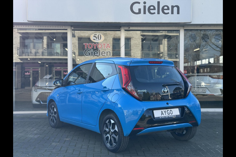 Toyota Aygo 1.0 VVT-i x-joy | Apple carplay/Android auto, Lichtmetalen velgen, Airco, Bluetooth, Stuurbediening