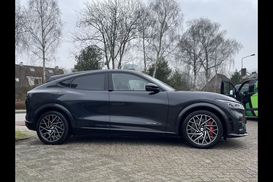 Ford Mustang Mach-E GT Extended AWD 98 kWh 486pk BTW Auto | B&O Audio | Adaptieve Cruise | Rode Remklauwen | Elek Achterklep | Dealer onderhouden