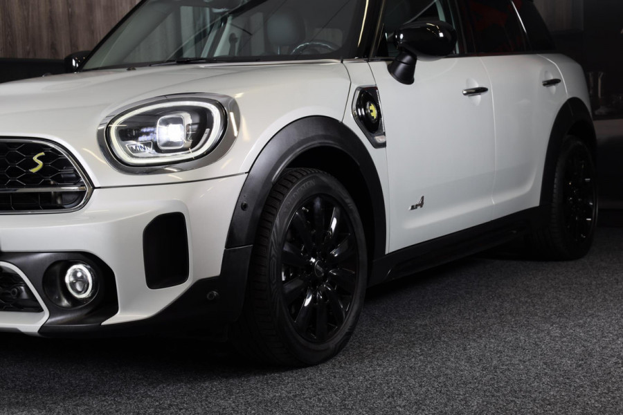 MINI Countryman 2.0 Cooper S E ALL4 Chili / AUT / Dig Cockpit / CC / Open Panoramadak / Leder / Navi / Led / Pdc / 18 Inch