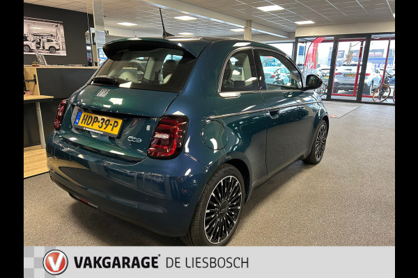 Fiat 500 La Prima 42 kWh / 120pk / Navigatie / Panorama-dak / Leder / camera