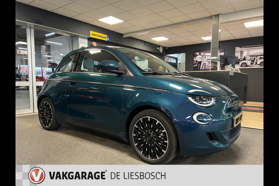 Fiat 500 La Prima 42 kWh / 120pk / Navigatie / Panorama-dak / Leder / camera