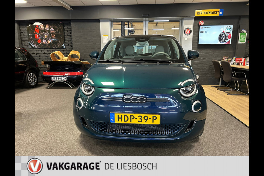 Fiat 500 La Prima 42 kWh / 120pk / Navigatie / Panorama-dak / Leder / camera