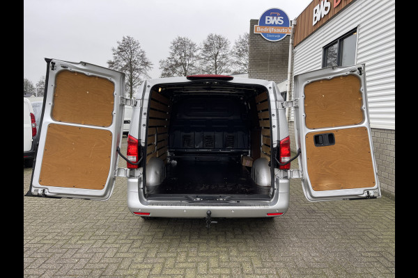 Mercedes-Benz Vito 114 CDI Lang L2H1 automaat / vaste prijs rijklaar € 26.950 ex btw / bpm vrij / lease vanaf € 439 / airco / cruise / navi / camera / pdc / stoelverwarming / led koplampen !